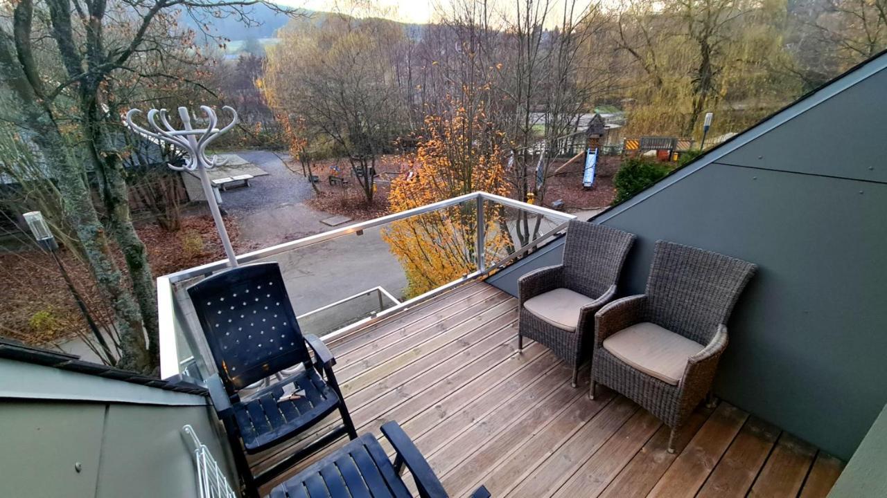 Le Salmoyard, Studio Au Bord Du Lac A Vielsalm Dış mekan fotoğraf